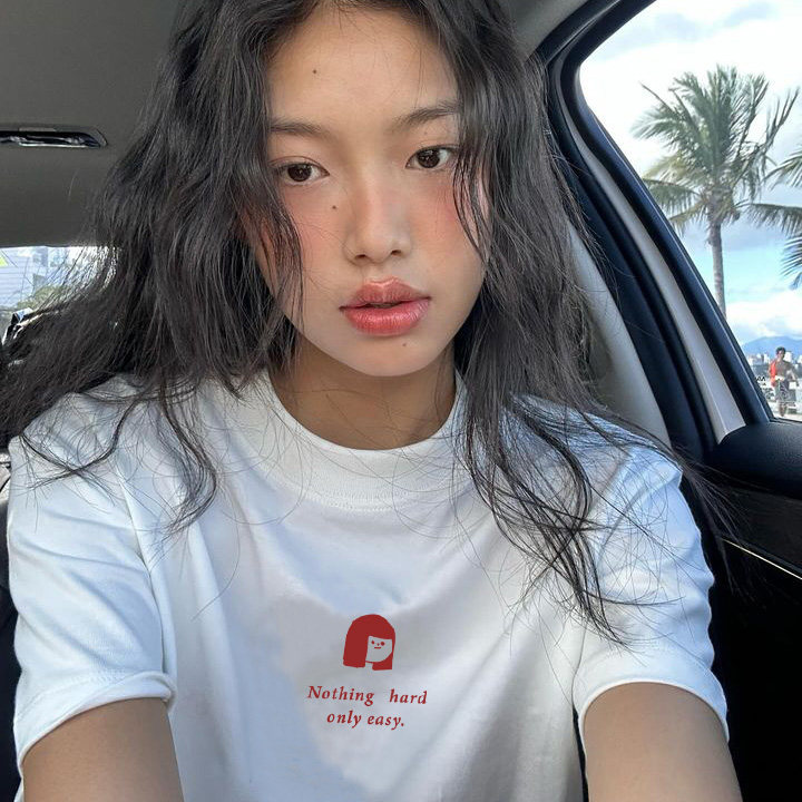 美式复古小众字母only easy没什么难的solgan字母女孩头像插画T恤