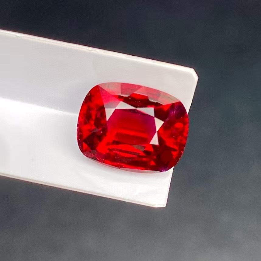 5.12克拉天然鸽血红碧玺戒面裸石