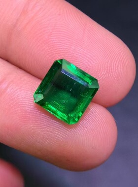 2.91克拉天然祖母绿戒面绿宝石公主方切工vividgreen附GRS证书