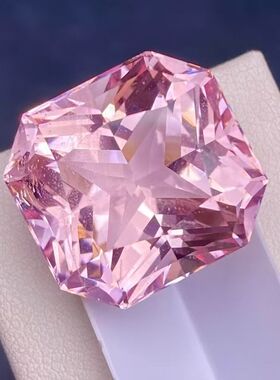 新货26.13克拉天然粉摩根石裸石满火彩精切工明亮色调彩色宝石