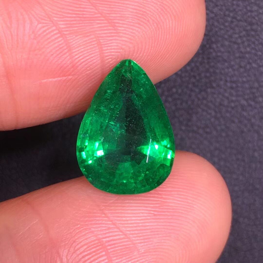 4.48克拉天然祖母绿戒面水滴形绿宝石大台面附吉尔德证书彩宝精品