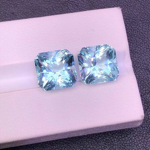 10.87克拉天然海蓝宝石耳钉料