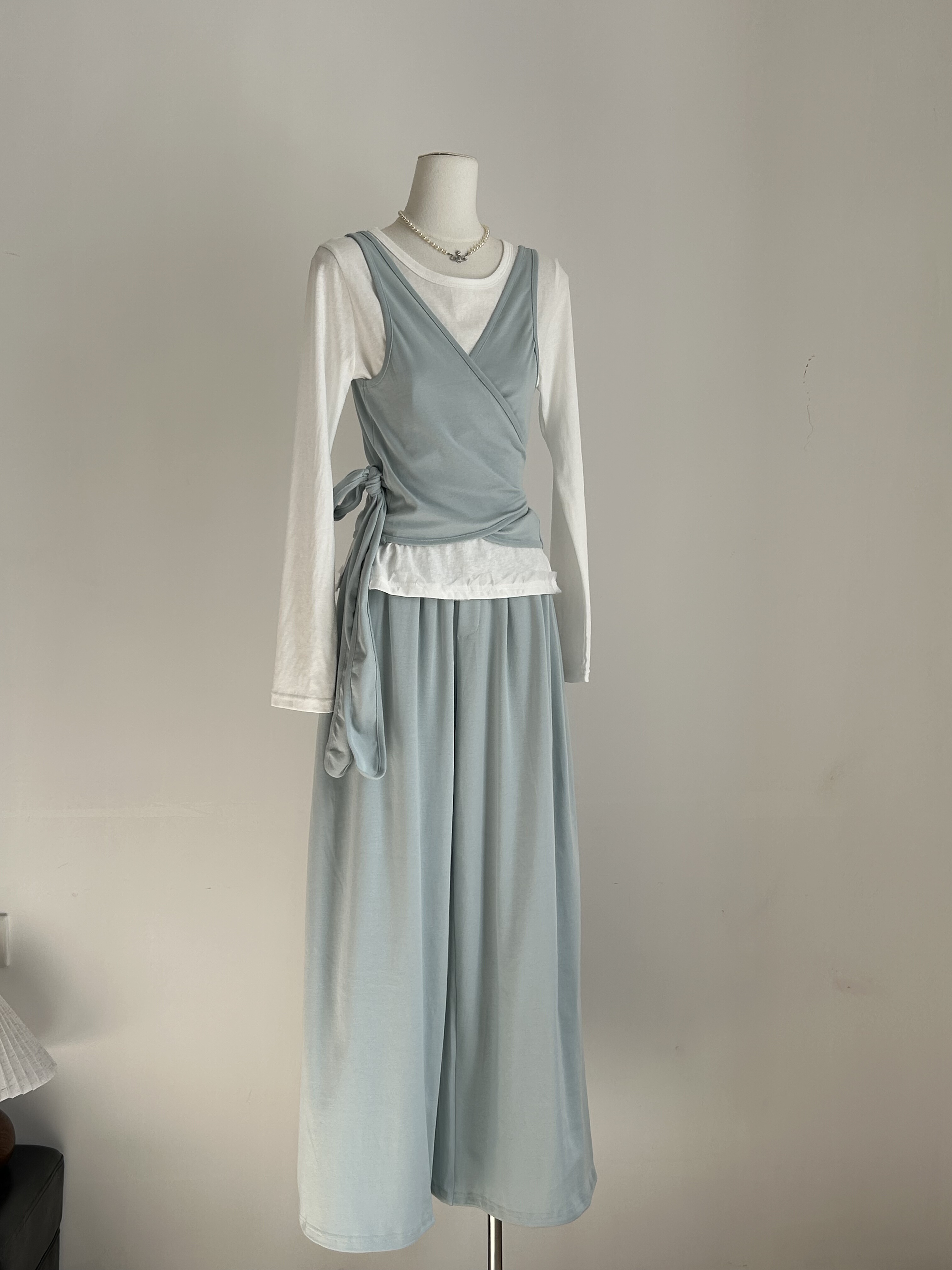 捡漏！三件套韩系纯色叠穿绑带马甲+白T打底+休闲裤 纯棉百搭套装