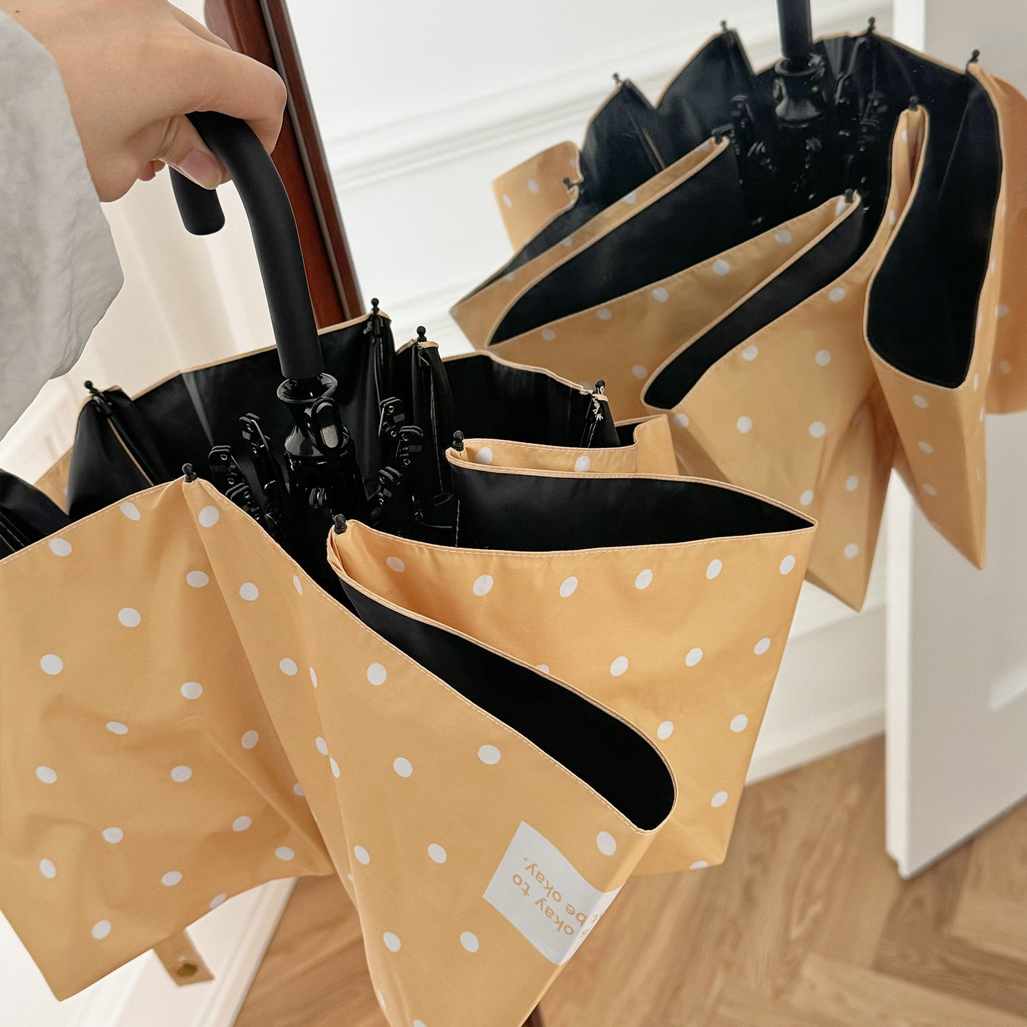 姜黄小波点折叠雨伞防晒防紫外线黑胶遮阳伞全自动晴雨两用太阳伞