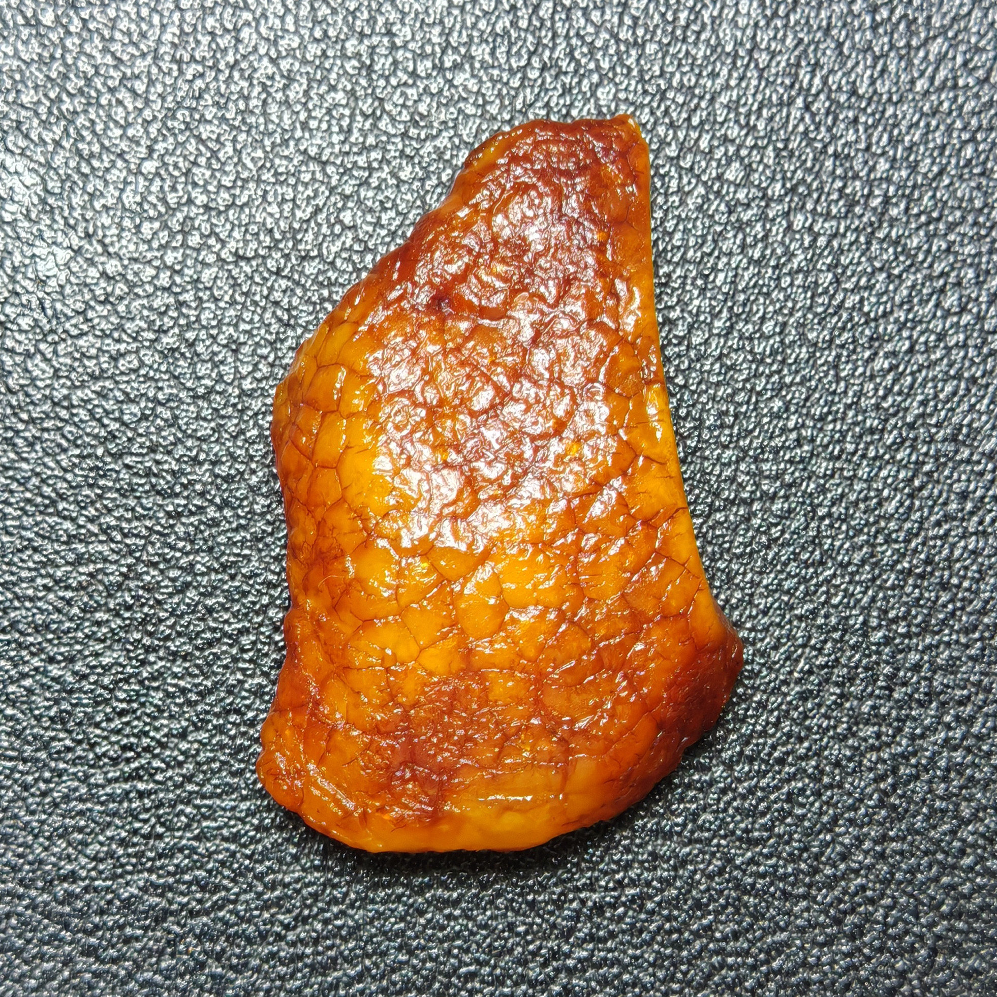 带皮天然琥珀原石蜜蜡原矿金珀随形吊坠手串牌子单珠练手毛料饰品
