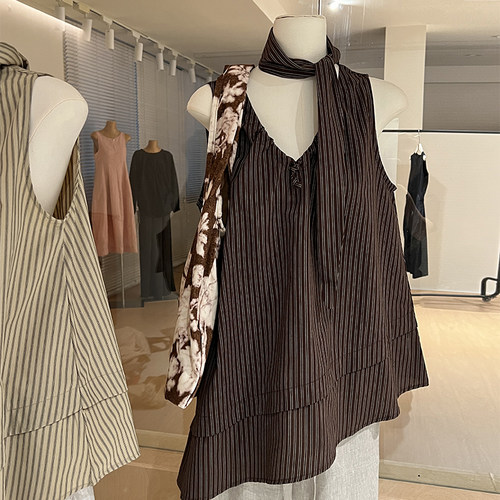 条纹背心斜下摆系带可收腰可挂脖