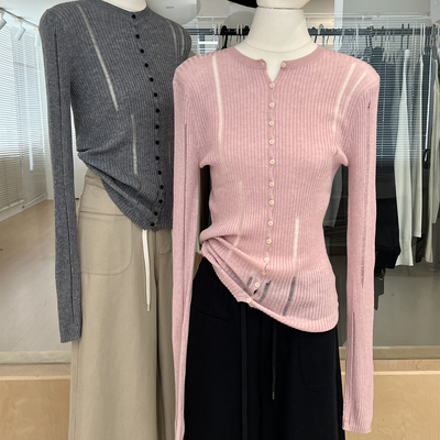 镂空破洞针织上衣含羊毛修身