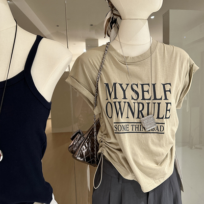 两侧抽绳休闲字母印花t恤小飞袖