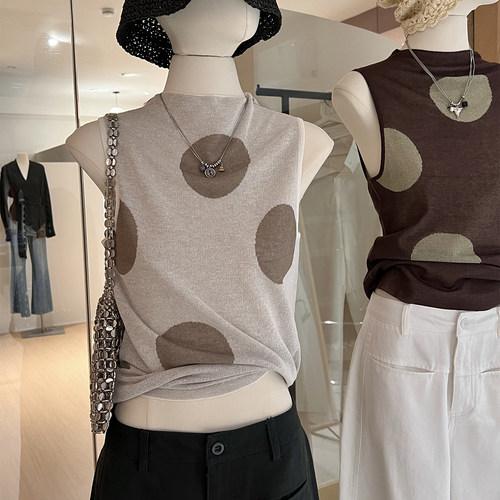 法式复古波点显瘦半高领针织背心