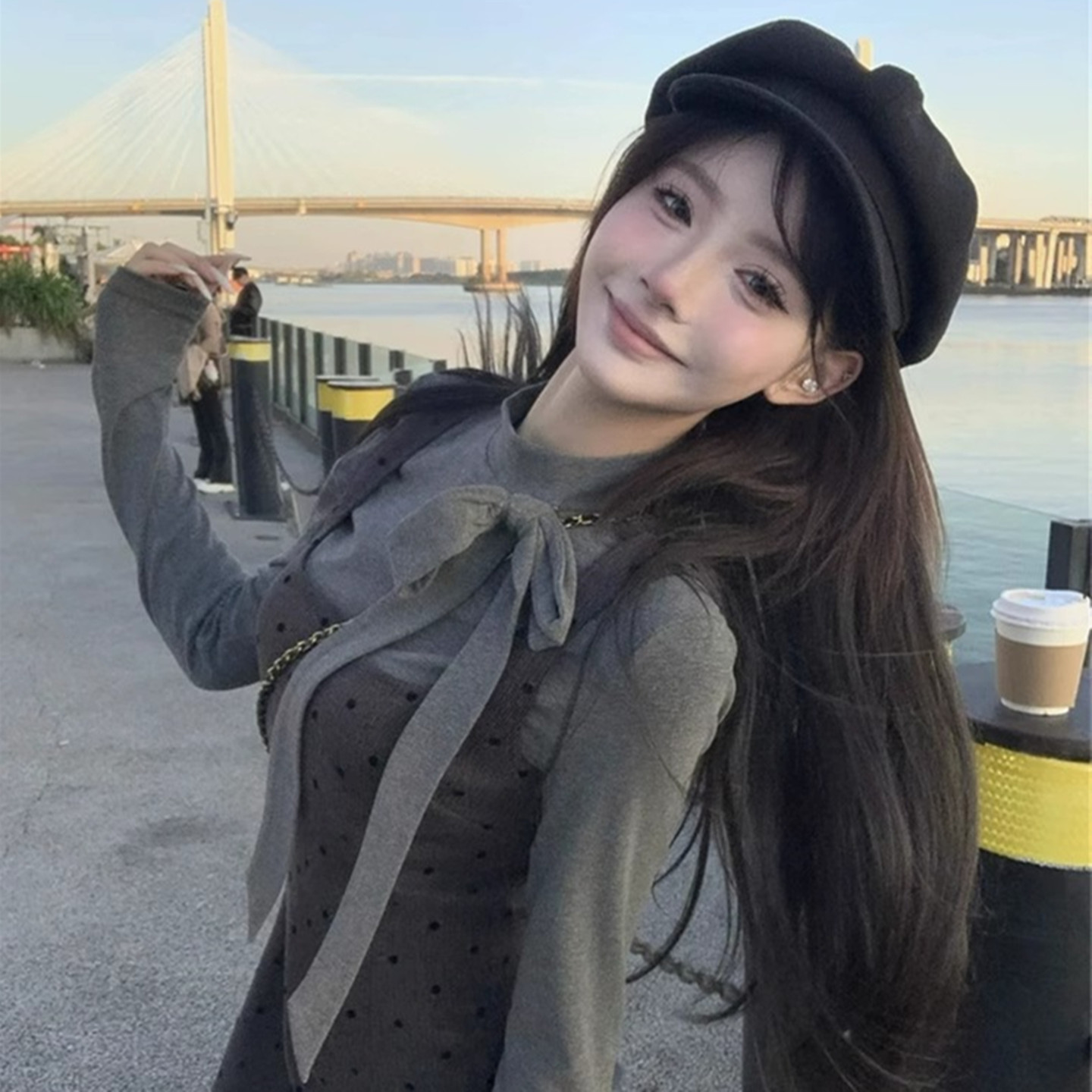 秋冬季韩系灰色蝴蝶结长袖上衣女