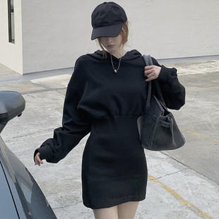 时髦连帽卫衣裙女2026秋冬新款气质显瘦收腰时尚包臀加厚连衣裙潮