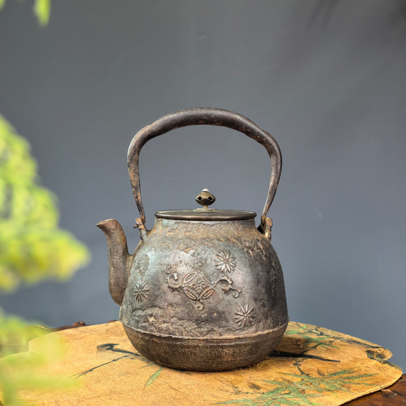 日本老铁壶龙文堂造手工团花铁壶铁瓶功夫茶具煮茶道具古典茶器