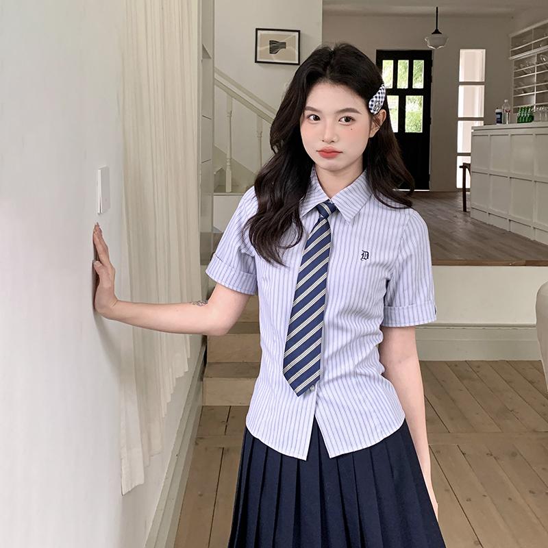 JK制服修身衬衫女士短袖条纹