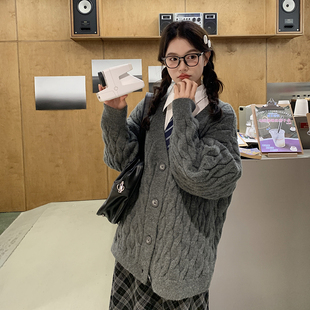 东京岁时记JK毛衣女开春秋冬款学院风针织开衫宽松显瘦外套灰雾纪
