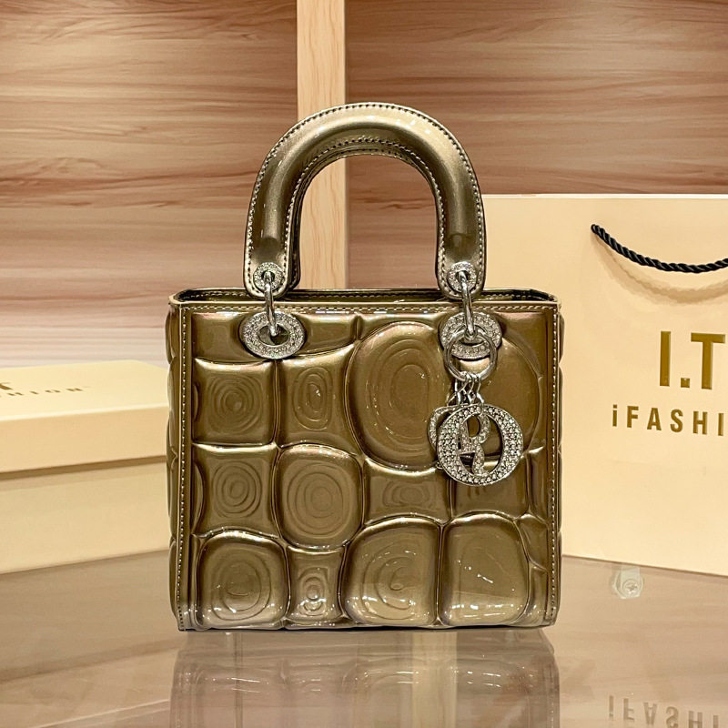 跨境感漆皮手提戴妃包包2025新款女士时尚复古单肩斜挎包,箱包皮具/热销女包/男包,通用款女包,淘宝优惠券,粉丝福利购,淘宝优惠卷