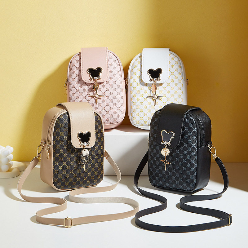 2024新款女士包包可爱印花链条潮流时尚小包包手机包女夏一件,运动包/户外包/配件,挎包/拎包/休闲包,淘宝优惠券,粉丝福利购,淘宝优惠卷