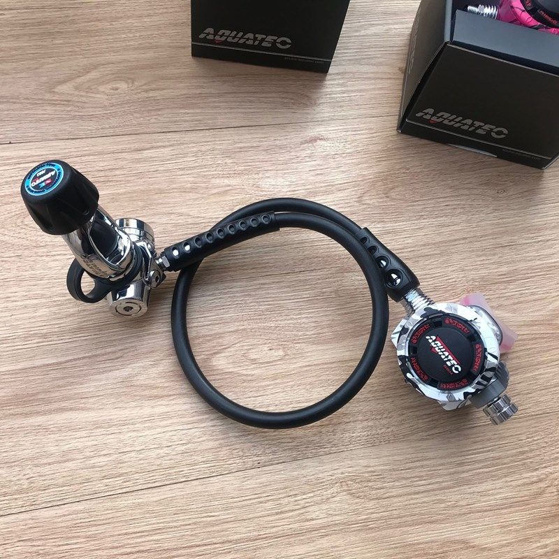 AQUATEC潜水隔膜平衡式减压阀调节器套装 可调节潜水呼吸器 冰潜|msdalam kategori luar/Mountaineer/Camping/Aksesori perjalanan, peralatan sukan luar khas, peralatan menyelam, bernafas pengatur - dari Buy2taobao.com untuk memberikan perkhidmatan ejen Taobao profesional membeli