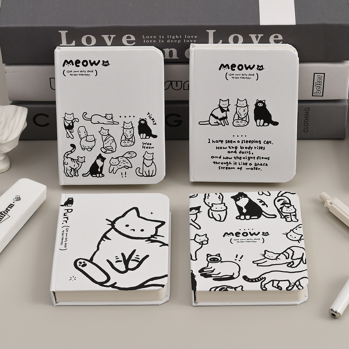 伊莎儿72K硬壳笔记本文艺口袋手账本空白画画可爱猫咪精装日记本