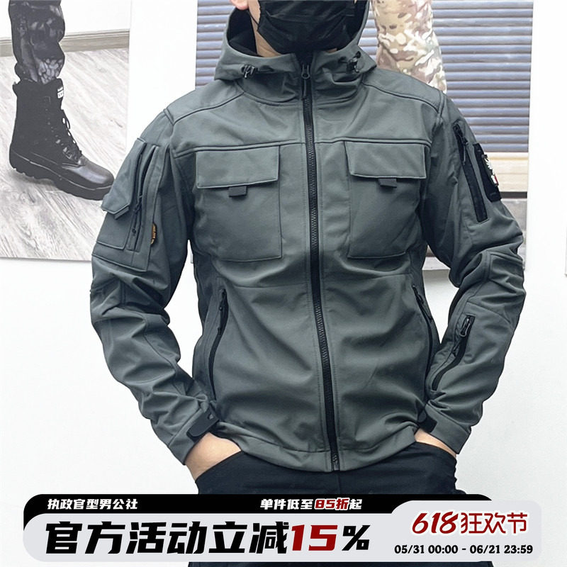 男春秋修身软壳战术骑行短夹克抓绒弹力冲锋衣户外套防水防刮灰色