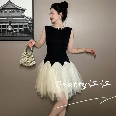 撞色拼接欧根纱无袖连衣裙