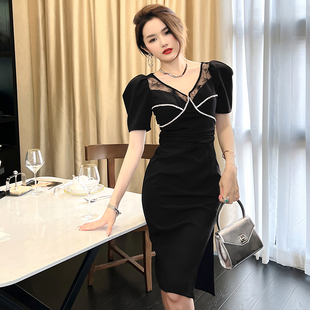 法式名媛风收腰显瘦高级感开叉包臀连衣裙新款气质轻奢减龄小黑裙
