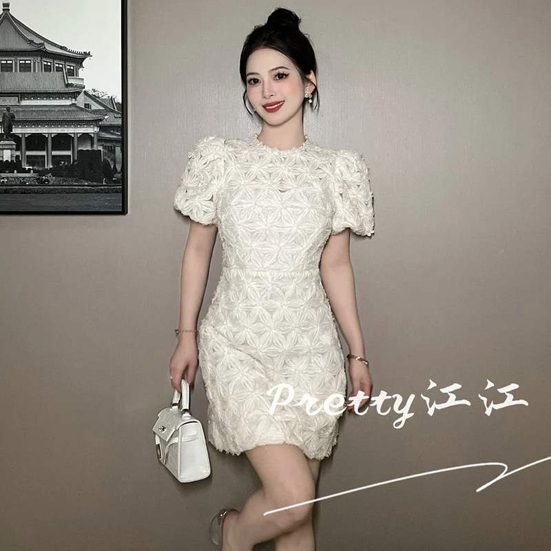 纯欲性感小香风白色连衣裙女夏季重工设计高级感显瘦圆领a字短裙