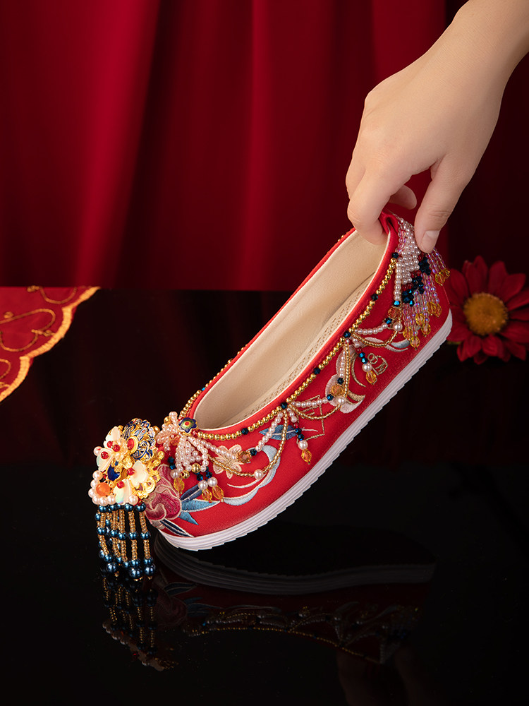 SANKENG GIRLS ORIGINAL AUTUMN CHINESE WEDDING HEAVY INDUSTRY LIGHT LUXURY TASSELS BEADS AND WOVEN GOLD SONG BRIDAL SHOES