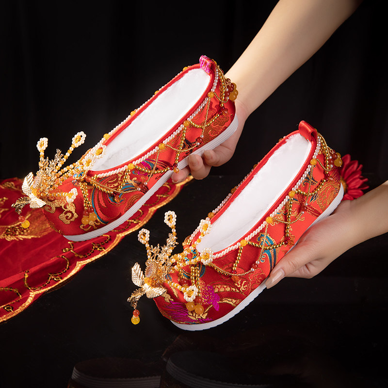 WEDDING SHOES WOMENS WINTER PLUS VELVET NICHE XIUHE BRIDAL SHOES WEAVING GOLDEN PHOENIX TASSELS ANCIENT STYLE CHINESE WEDDING ORIGINAL EMBROIDERED SHOES