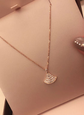 轻奢满钻小裙子扇形项链女精致独特小众设计颈链百搭高级感锁骨链