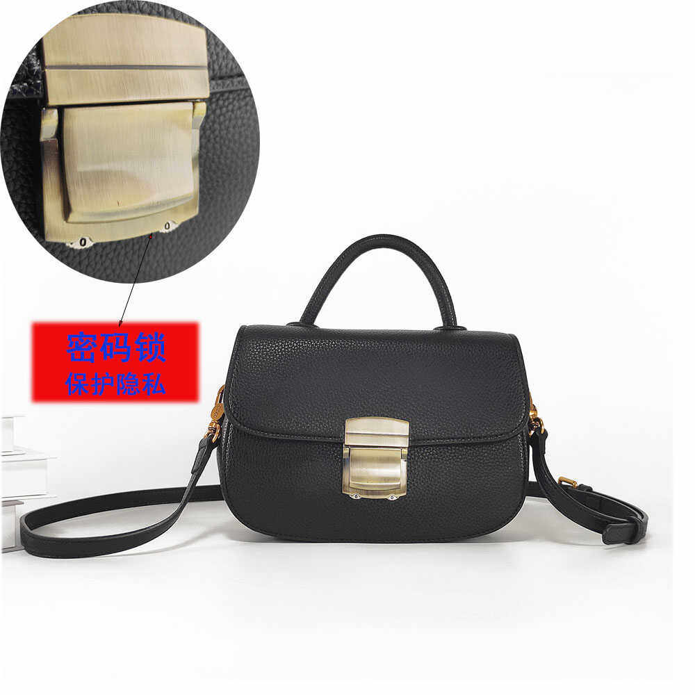 芬歌洛尔密码锁小众高级感单肩斜挎女式包复古手提小巧苹果小包