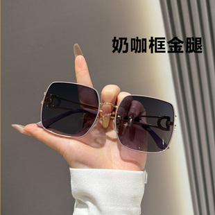 方形大框太阳镜女显脸小高级感带钻偏光防晒墨镜骑车开车防刺眼潮