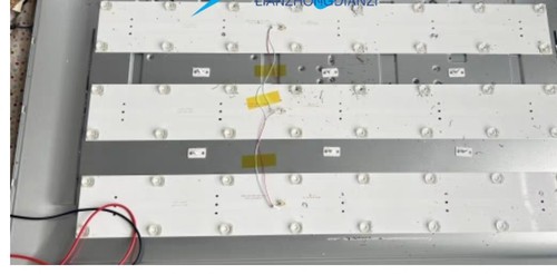 适用于 商用显示屏HC43Z5背光LED灯条CC02430D772V02 43E20 16X3