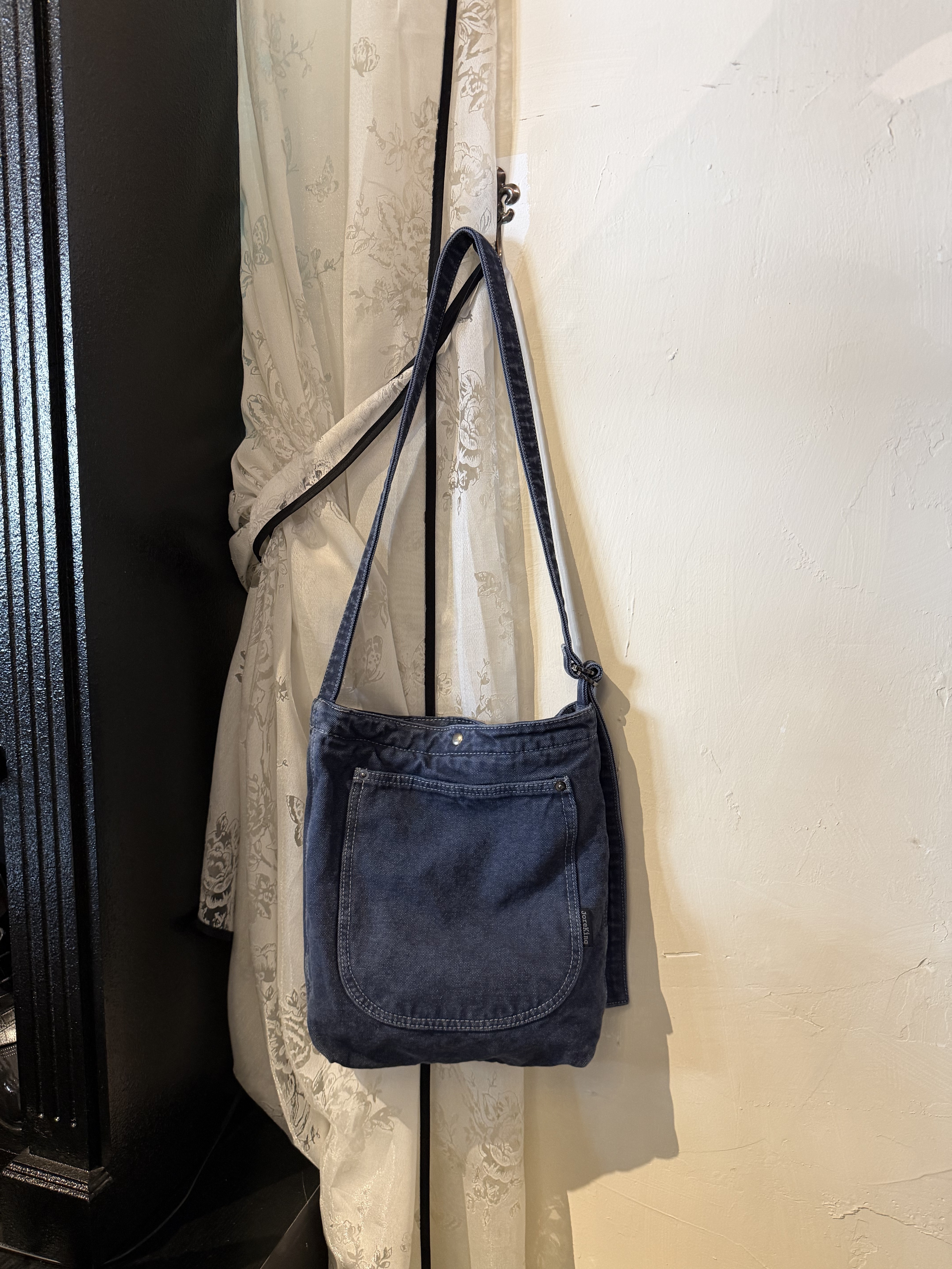 【慕懿时袋】2026新款拉链纯色斜挎包女百搭级感肩包小方包9723