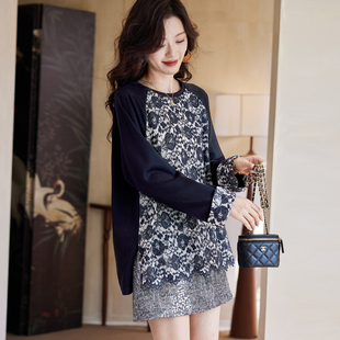 女装 宝诗黎圆领钉珠蕾丝拼接卫衣2026春季 洋气慵懒百搭宽松大码