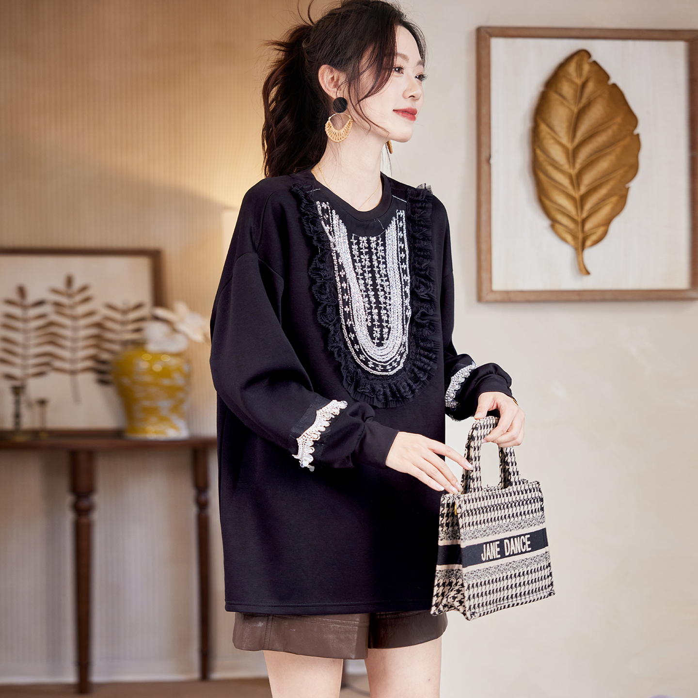 宝诗黎重工钉珠蕾丝拼接T恤