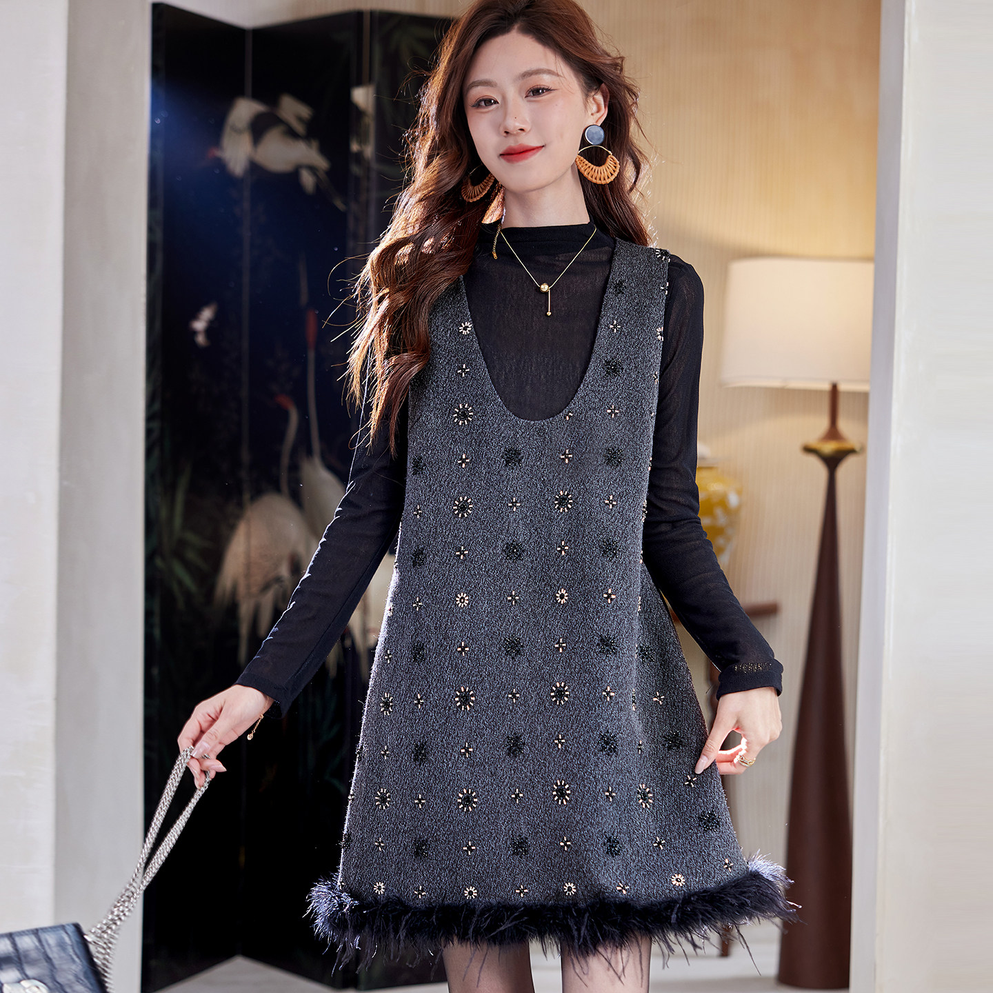 宝诗黎两件套打底钉珠连衣裙