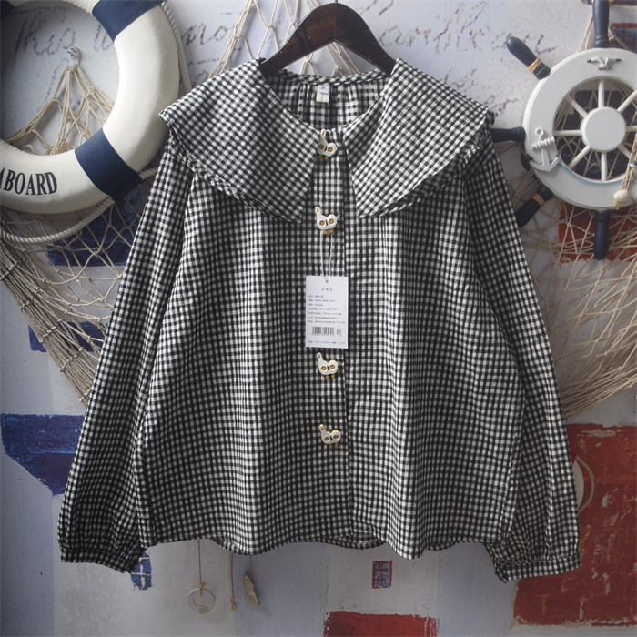 立体大白鹅扣子娃娃领黑白格衬衫