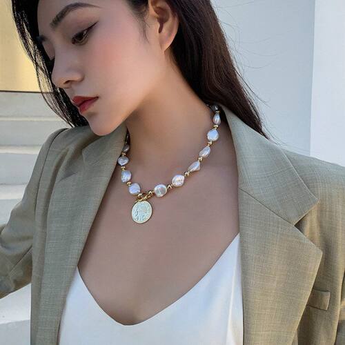 女lost礼物in吊坠echo头像女王