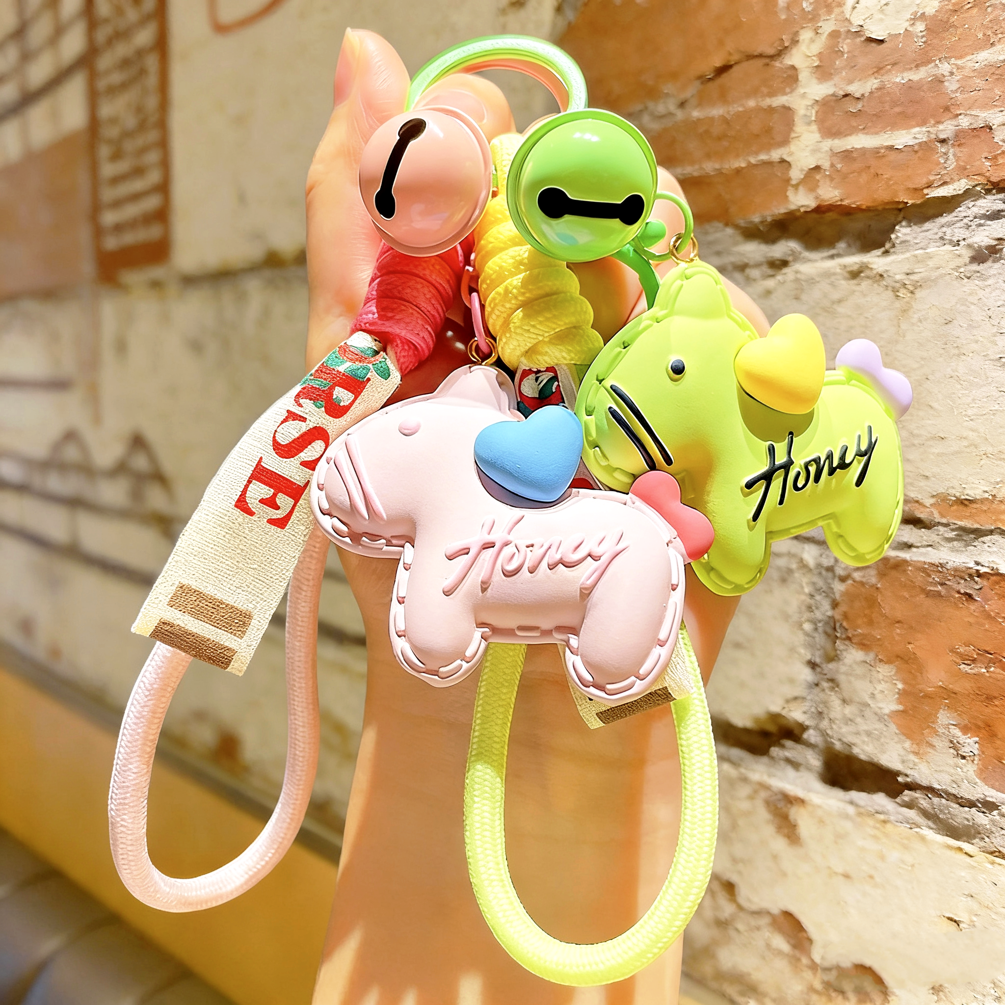  网红软萌小马钥匙扣爆款ins风铃铛挂件百搭包包配饰闺蜜小礼物,节庆用品/礼品,钥匙扣,淘宝优惠券,粉丝福利购,淘宝优惠卷