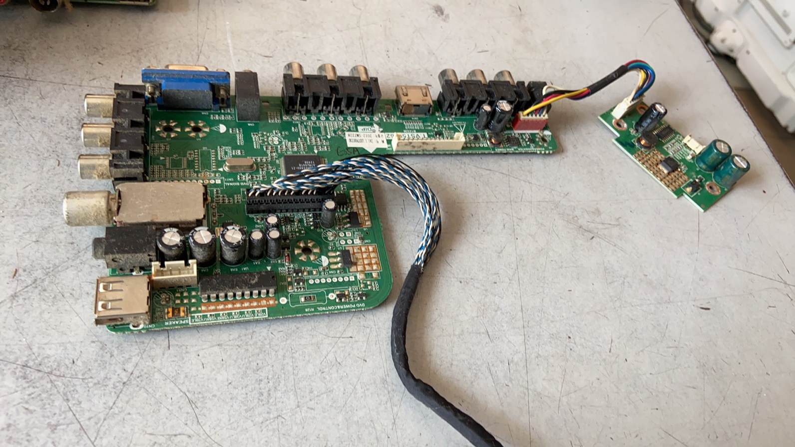 HCN 24寸组装机主板T.VST59.62 B12336配屏M240HW01