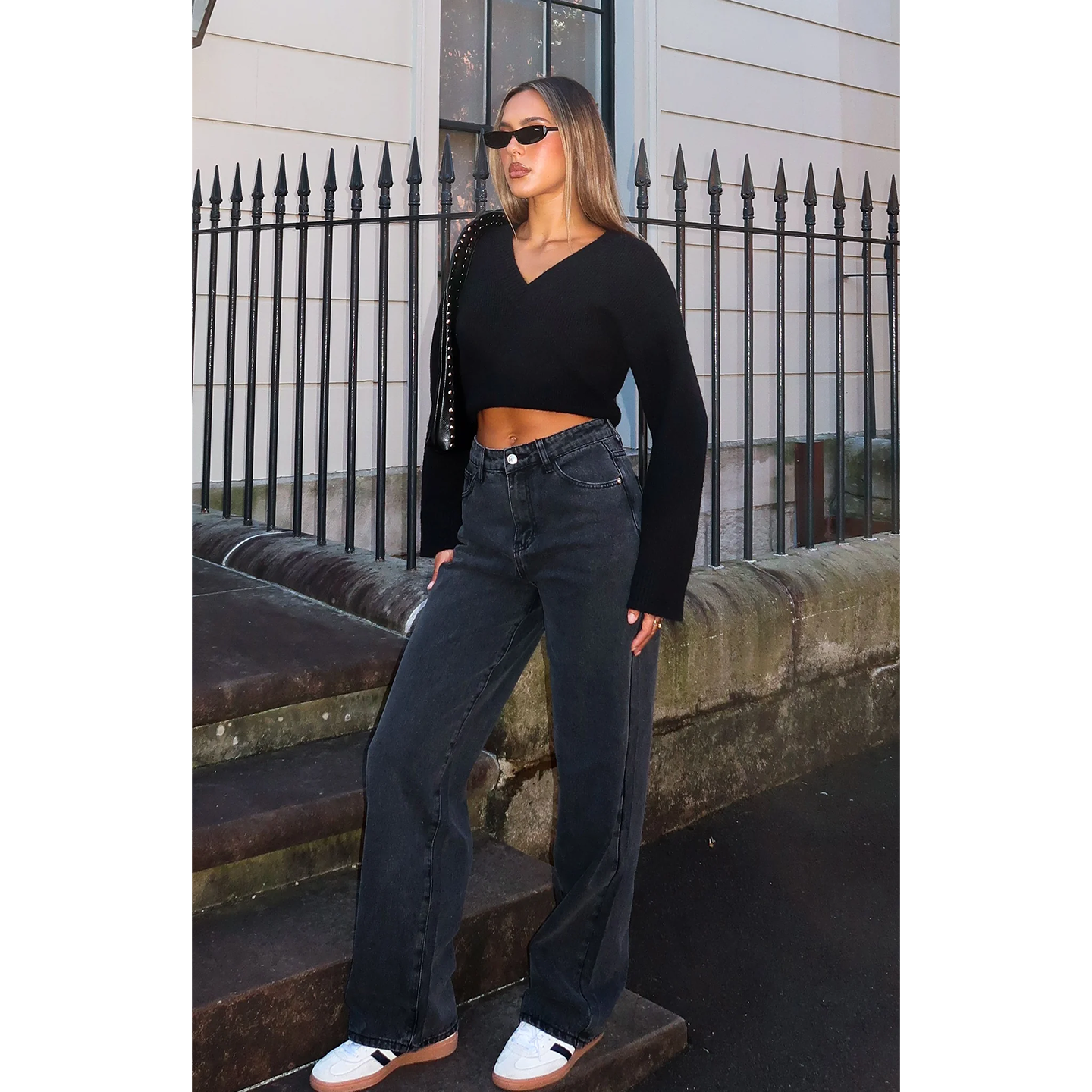 高腰阔腿牛仔裤黑色酸橙