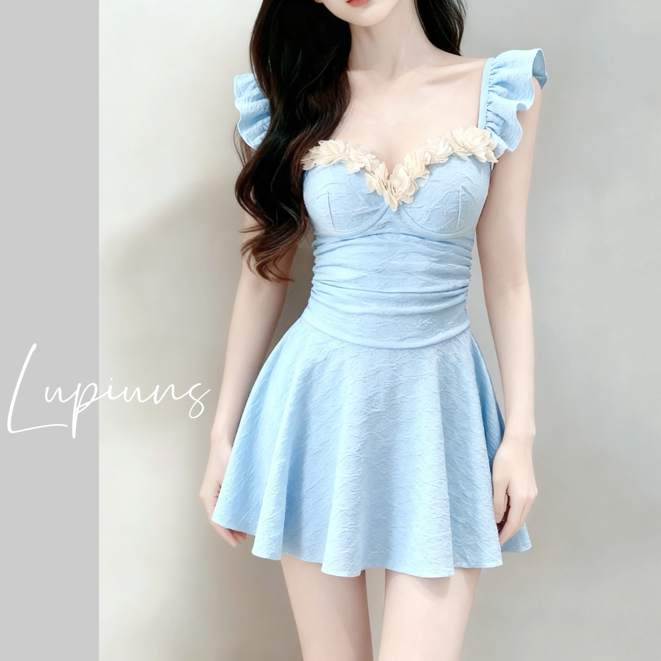 连体平角裙式泳衣女小胸聚拢先手学生泡温泉度假游泳衣新款爆款