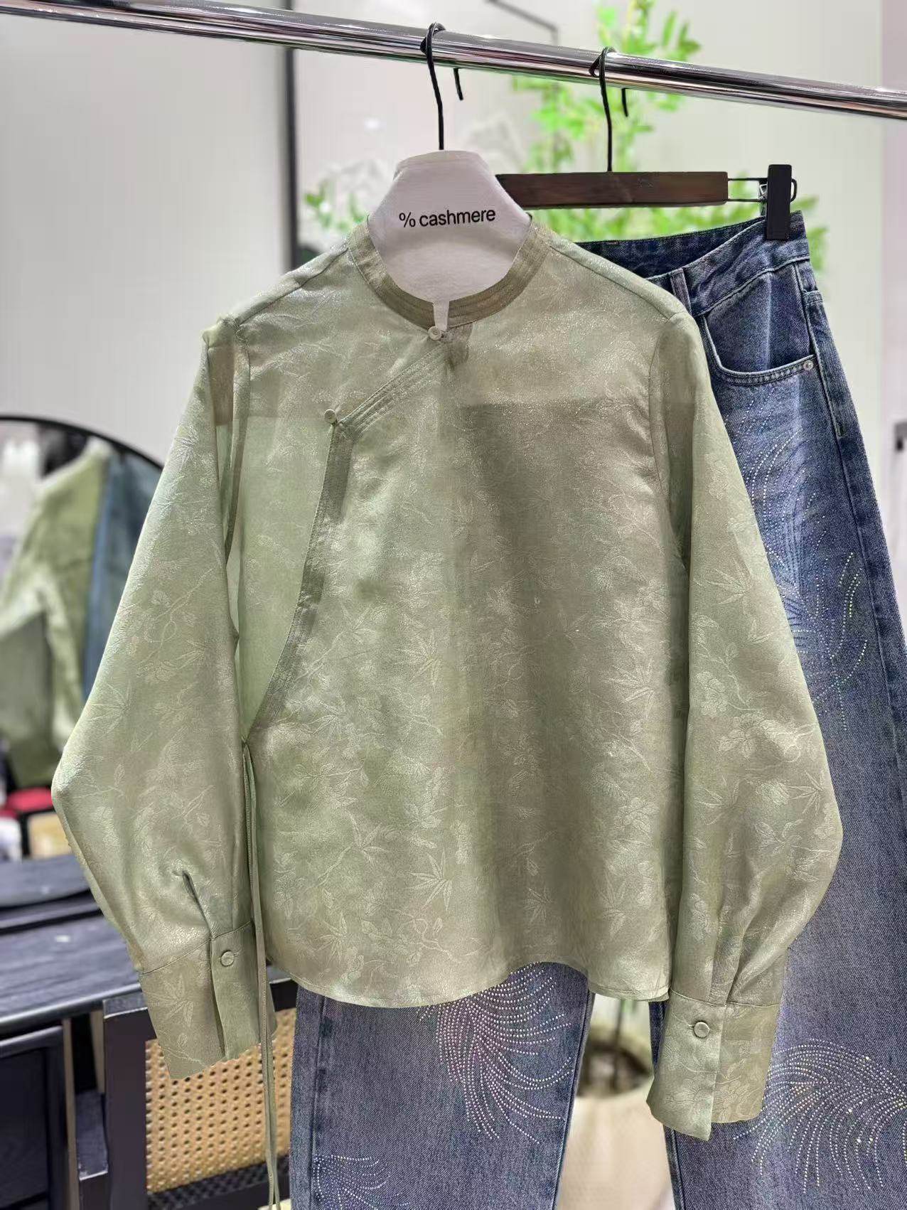 赫美高端2026早春新款圆领盘口简约时尚宽松新中式长袖衬衫女