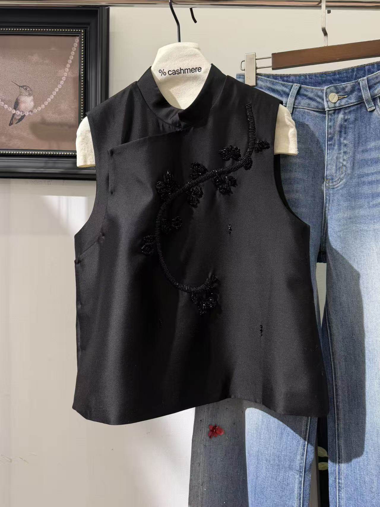 赫美高端2026早春新款圆领刺绣钉珠斜扣国风立领无袖马甲上衣女,女装/女士精品,马夹,淘宝优惠券,粉丝福利购,淘宝优惠卷