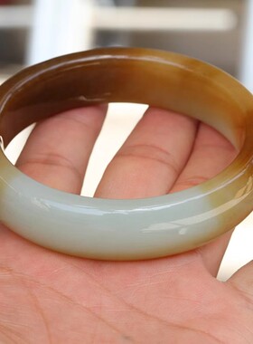 【小胡子玉器】和田玉 山流水 糖白玉 58.5mm手镯