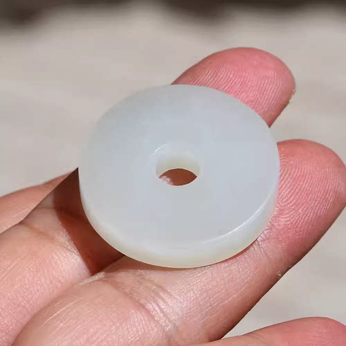 【小胡子玉器】和田玉 籽料 淡洒金皮 白玉 27mm平安扣