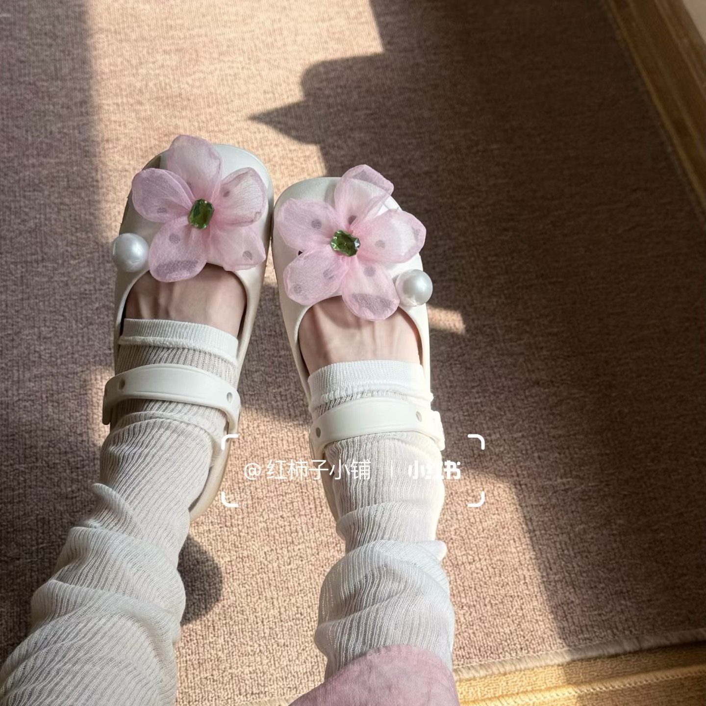 首尔画报鞋花芭蕾舞鞋洞洞鞋可爱女装饰配饰适配crocs卡扣可拆卸