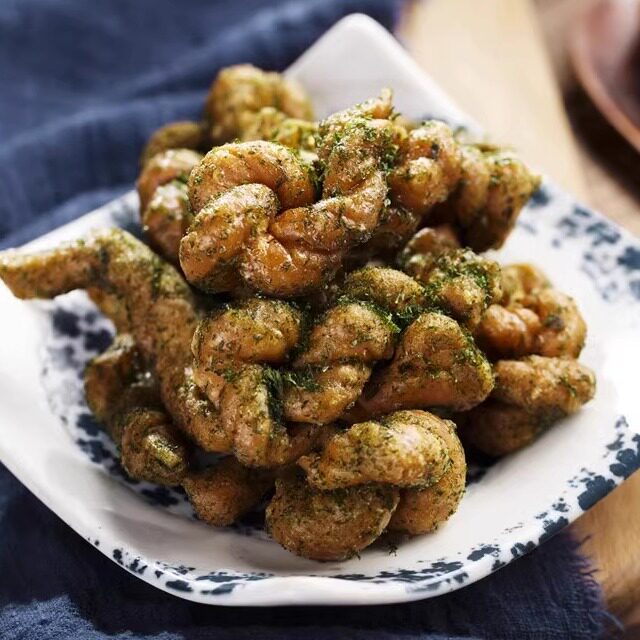 苏州麻花肉松山塘街油赞子红糖海苔椒盐蟹黄番茄唛杆绳特产代购
