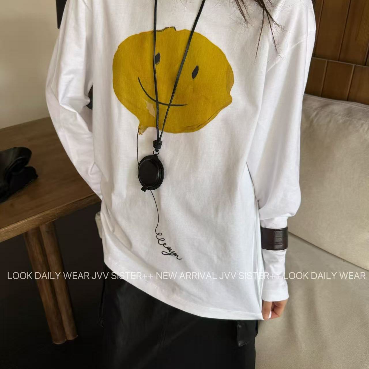 JVVSISTER韩系设计感笑脸撞色印花长袖T恤衫女秋宽松休闲卫衣上衣