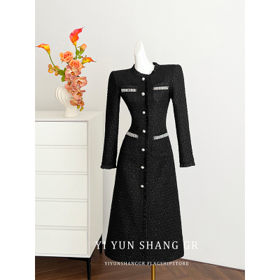 黑色复古小香风连衣裙